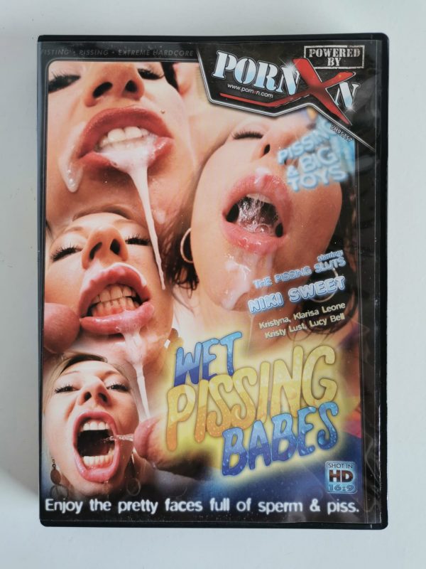 Wet Pissing Babes